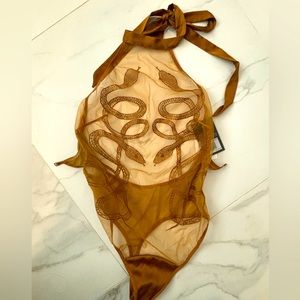 NWT Thistle and Spire Medusa bodysuit Liquid Gold